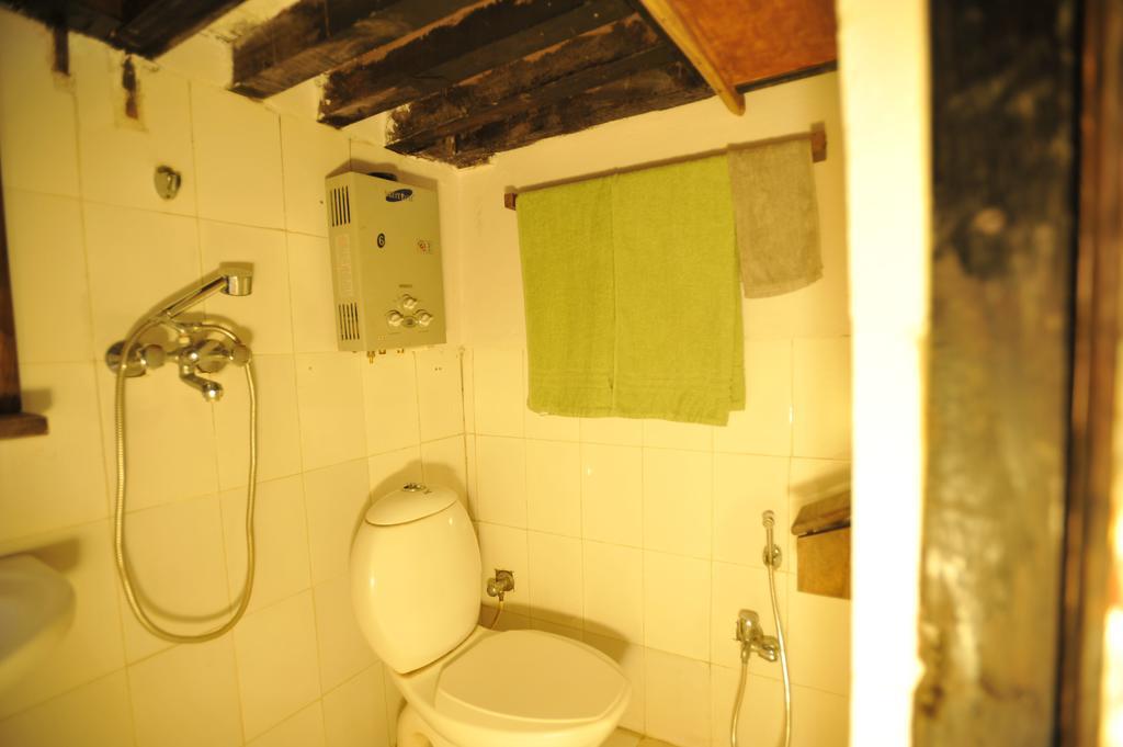 Peacock Guest House Bhatgoan Habitación foto